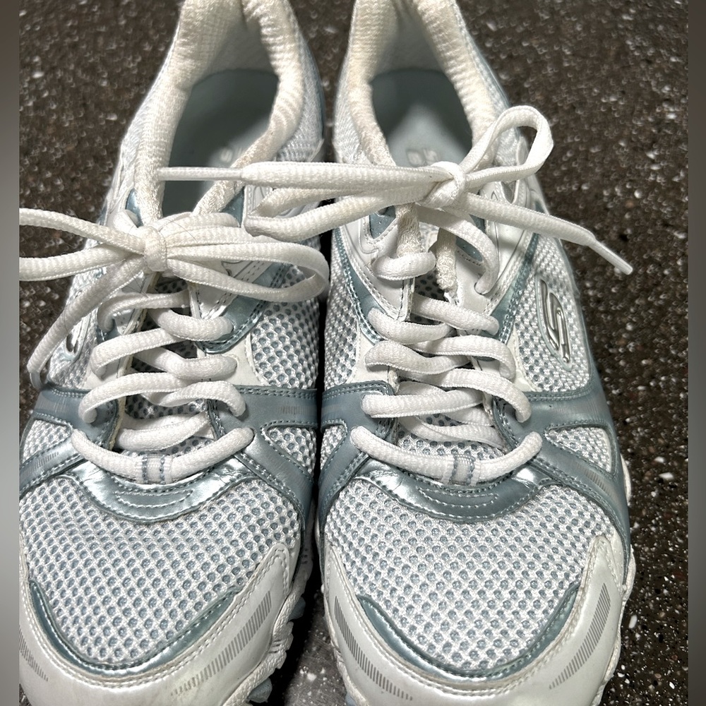 Sketchers Sneakers size 8